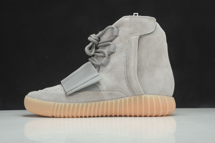 Y**zy 750 boost light grey gum glow dark bb1840