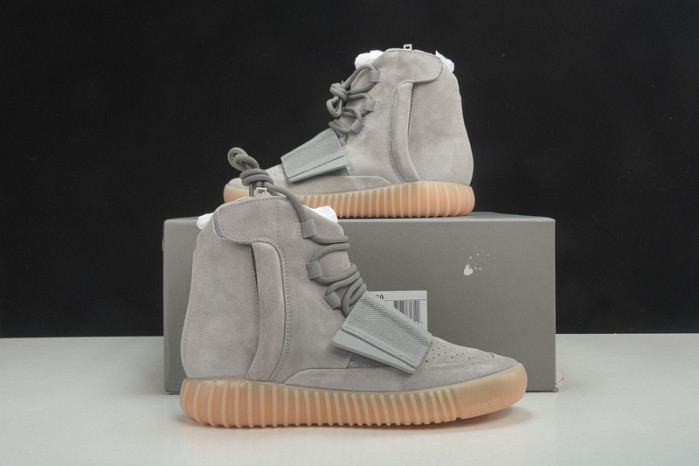 Y**zy 750 boost light grey gum glow dark bb1840