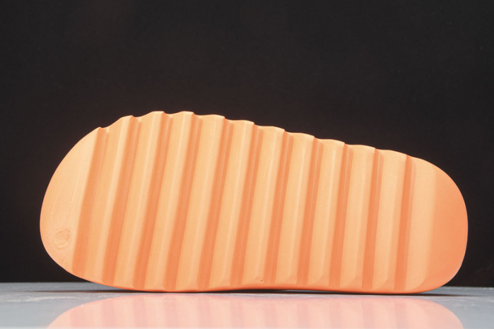 Y**zy slides 