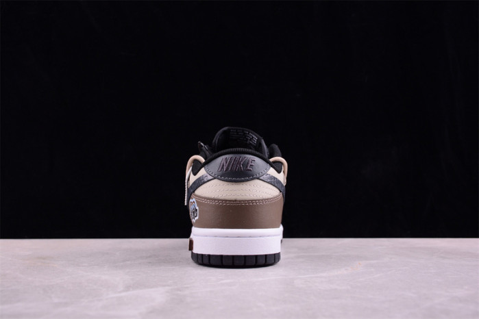 nike dunk low  dv0831-002