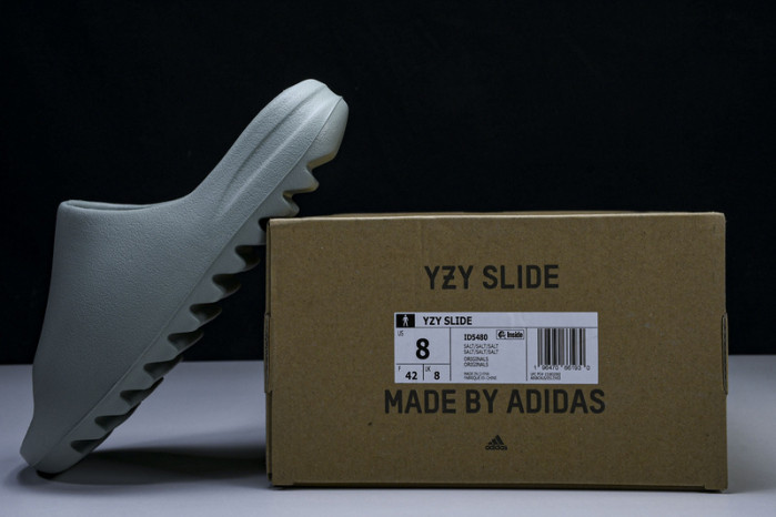 Y**zy slide id5480