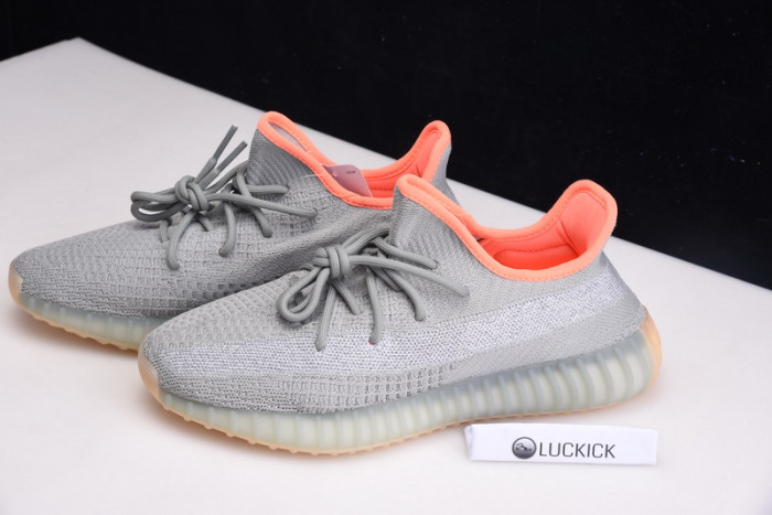 Y**zy boost 350 v2 desert sage fx9035