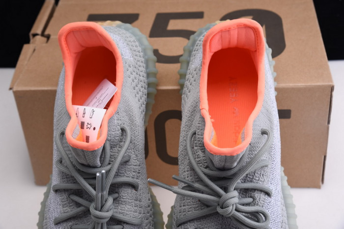 Y**zy boost 350 v2 desert sage fx9035