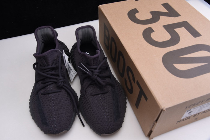 Y**zy boost 350 v2 cinder fy2903