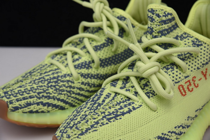 Y**zy boost 350 v2 semi frozen yellow b37572