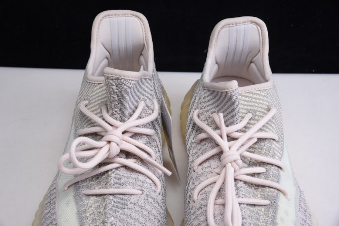 Y**zy boost 350 v2 citrin (reflective) fw5318