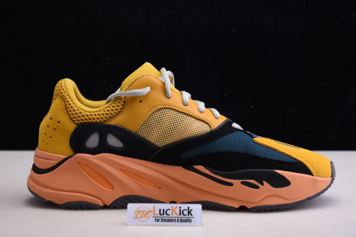 Y**zy 700 "sun" gz6984