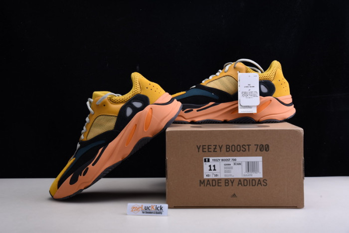 Y**zy 700 "sun" gz6984
