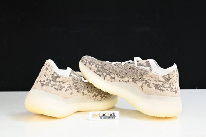 Y**zy boost 380 pyrite   gz0473