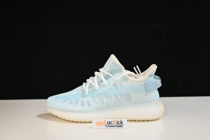 Y**zy boost 350 v2 mono ice gw2869