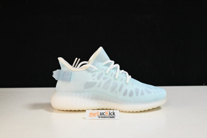 Y**zy boost 350 v2 mono ice gw2869