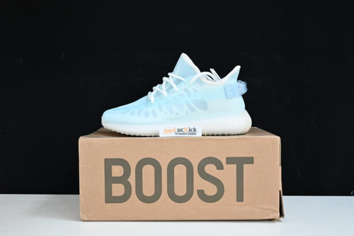 Y**zy boost 350 v2 mono ice gw2869