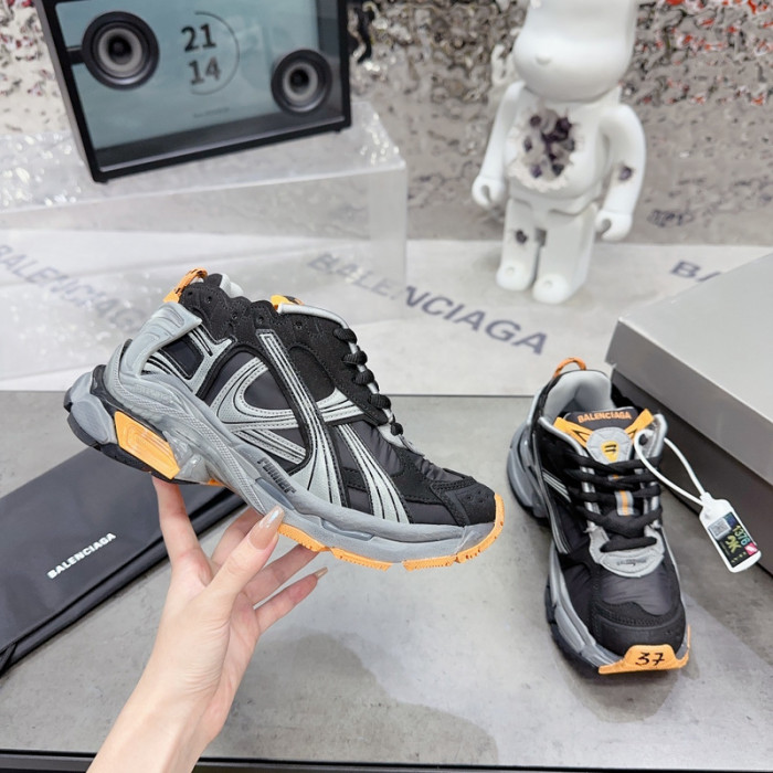 Ba*len*cia*ga track runner  btt-196