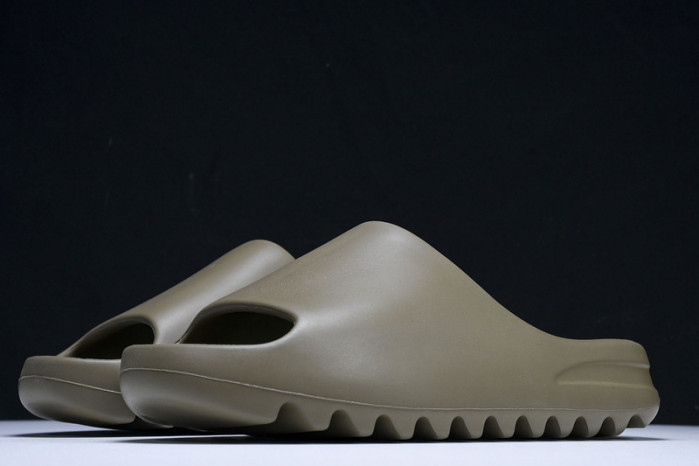 Y**zy slide earth brown - fv8425