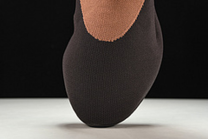 Y**zy knit rnr "sulfur" - gy1759