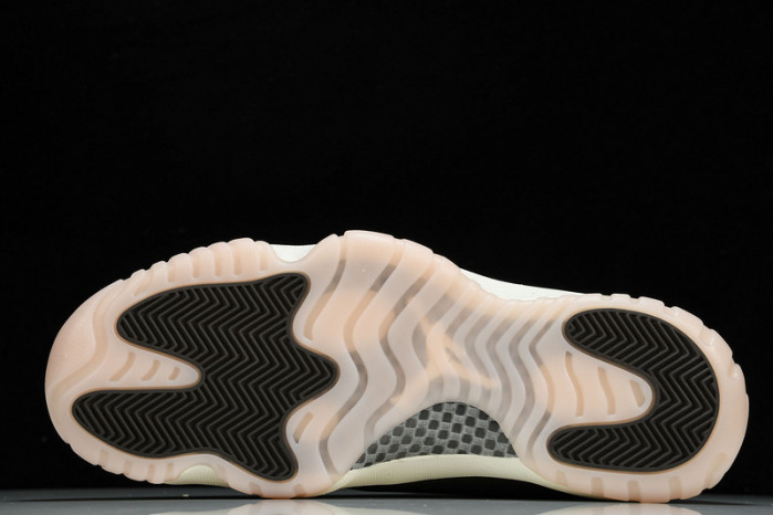 air jordan 11  "neapolitan" ar0715-101