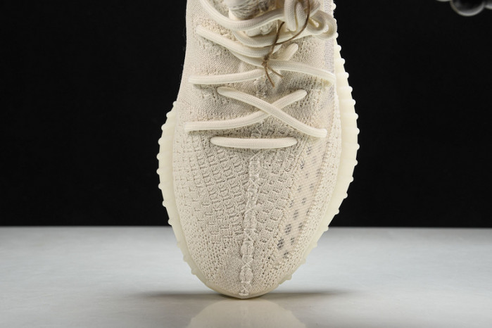 Y**zy boost 350 v2“pure oat”  hq6316
