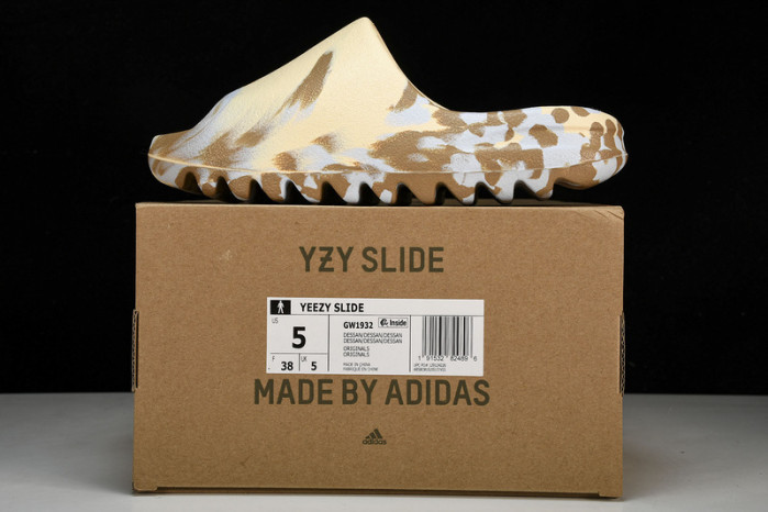 Y**zy slide  gw1932
