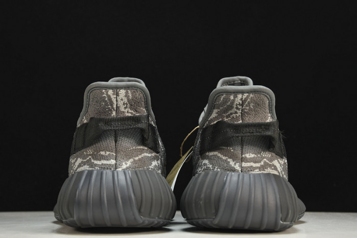 Y**zy boost 350 id4811
