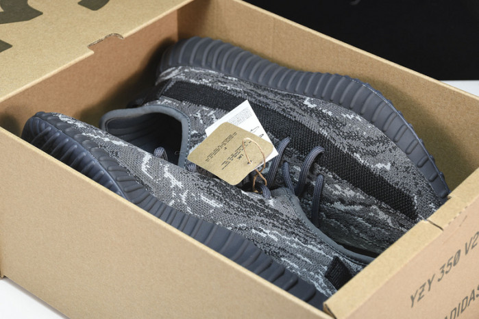 Y**zy boost 350 id4811
