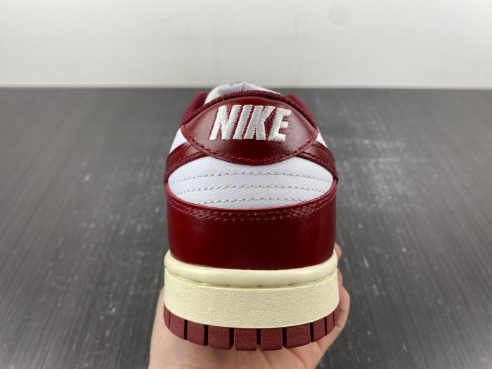 dunk low prm “team red”   j4555-100