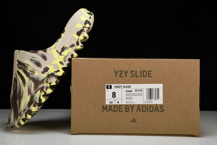 Y**zy slide  fz5899