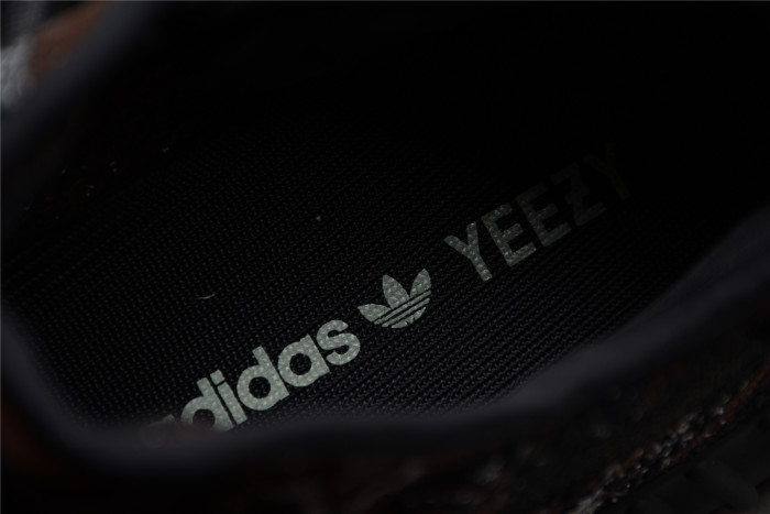 Y**zy boost 350 v2 black rock gw3774
