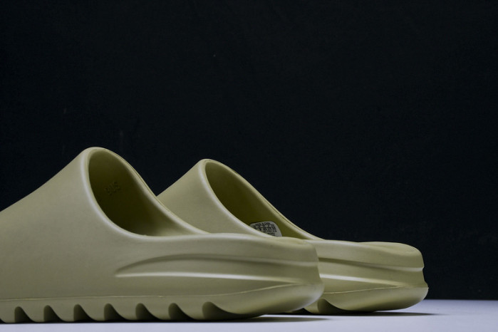 ye**ezy slides 