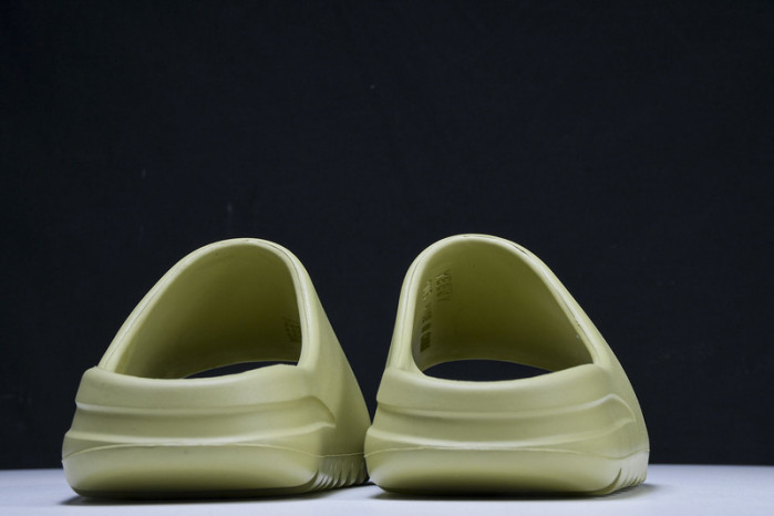 ye**ezy slides 