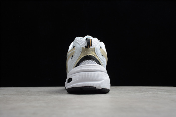 new balance  mr530uni