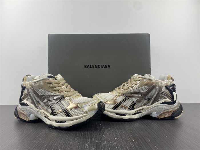 Ba*len*cia*ga track trainer  btt-022