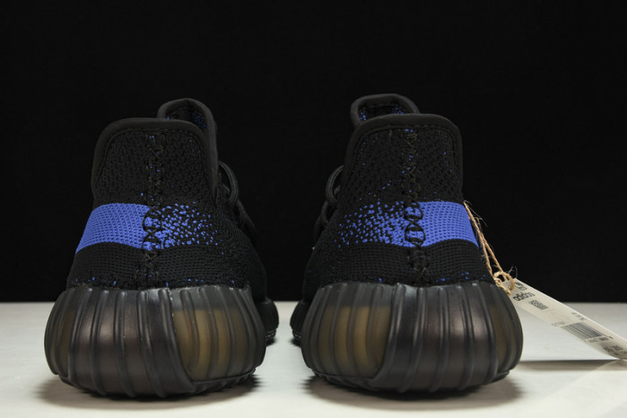 Y**zy boost 350 v2  