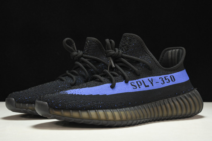 Y**zy boost 350 v2  