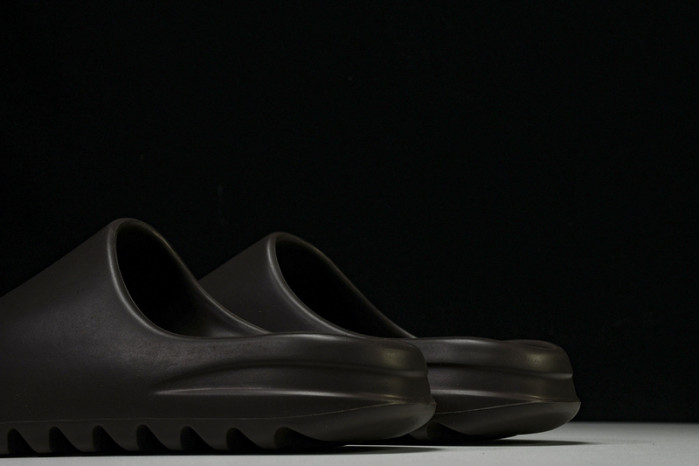 ye**ezy slides 