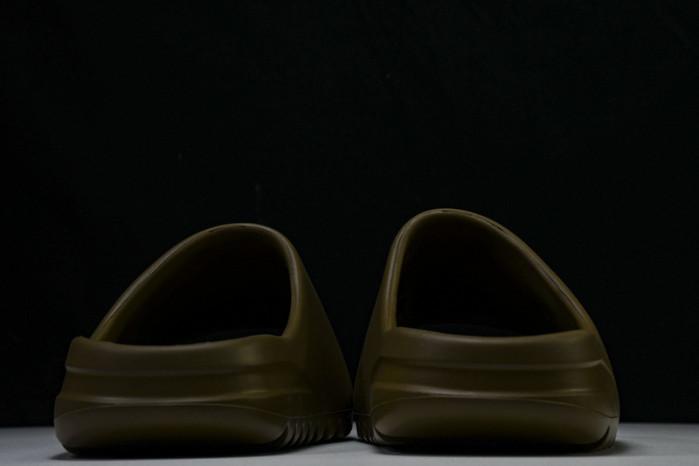 Y**zy slides 