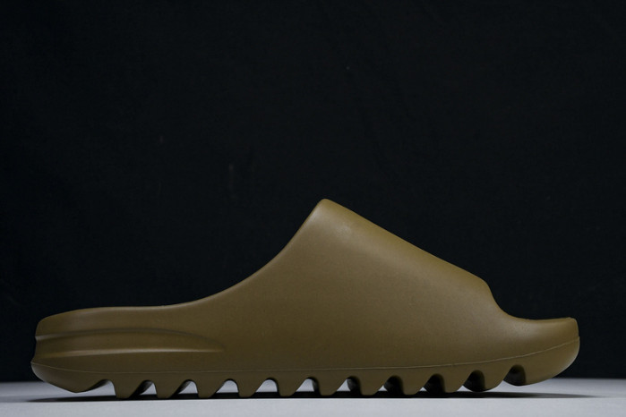 Y**zy slides 