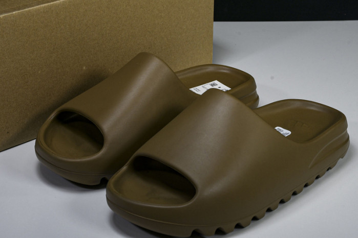 Y**zy slides 