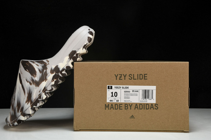 Y**zy slide  gz555