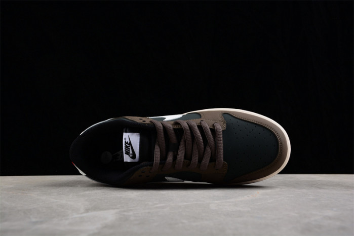 nike sb dunk low  mg3656-038
