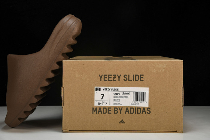 Y**zy slide gx6141