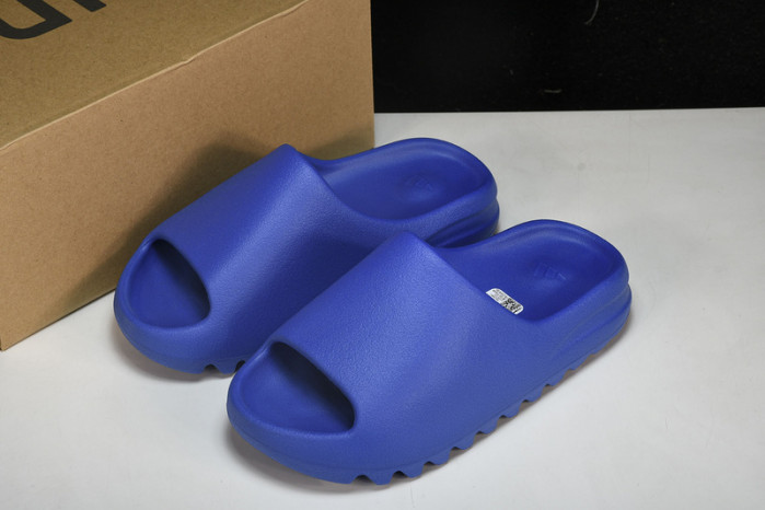 Y**zy slide 