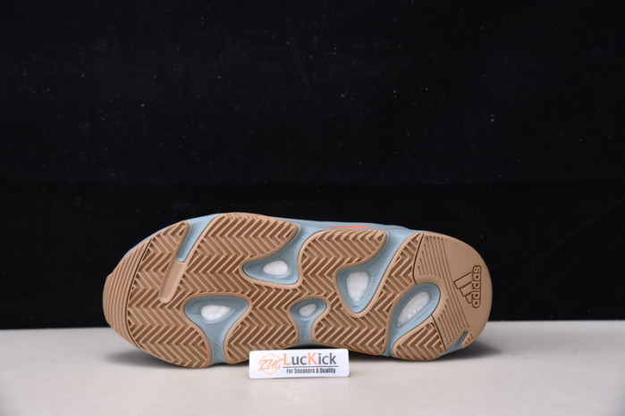 Y**zy boost 700 carbon blue fw2498