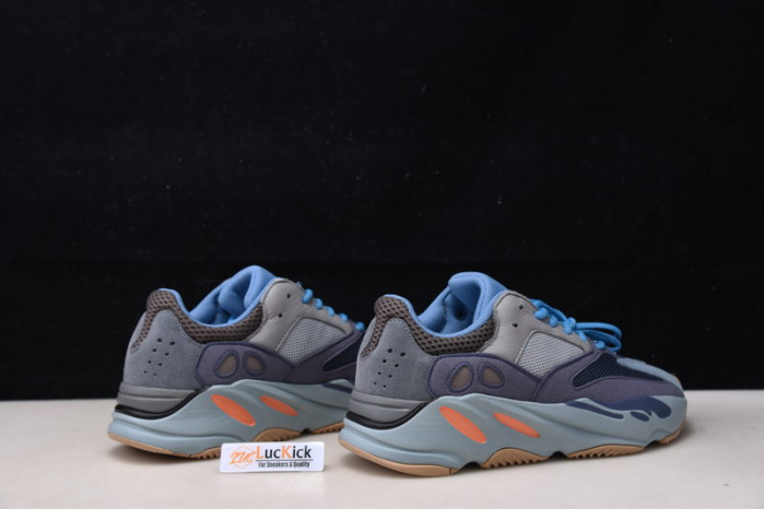 Y**zy boost 700 carbon blue fw2498