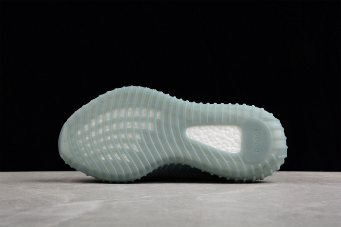 Y**zy boost 350 v2   hq2060